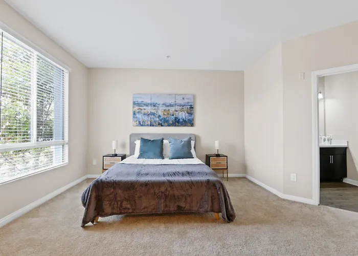 Spacious 3-Bedroom 3Bth Apt In Marina Del Rey! Pool, Hot Tub, Free Parking