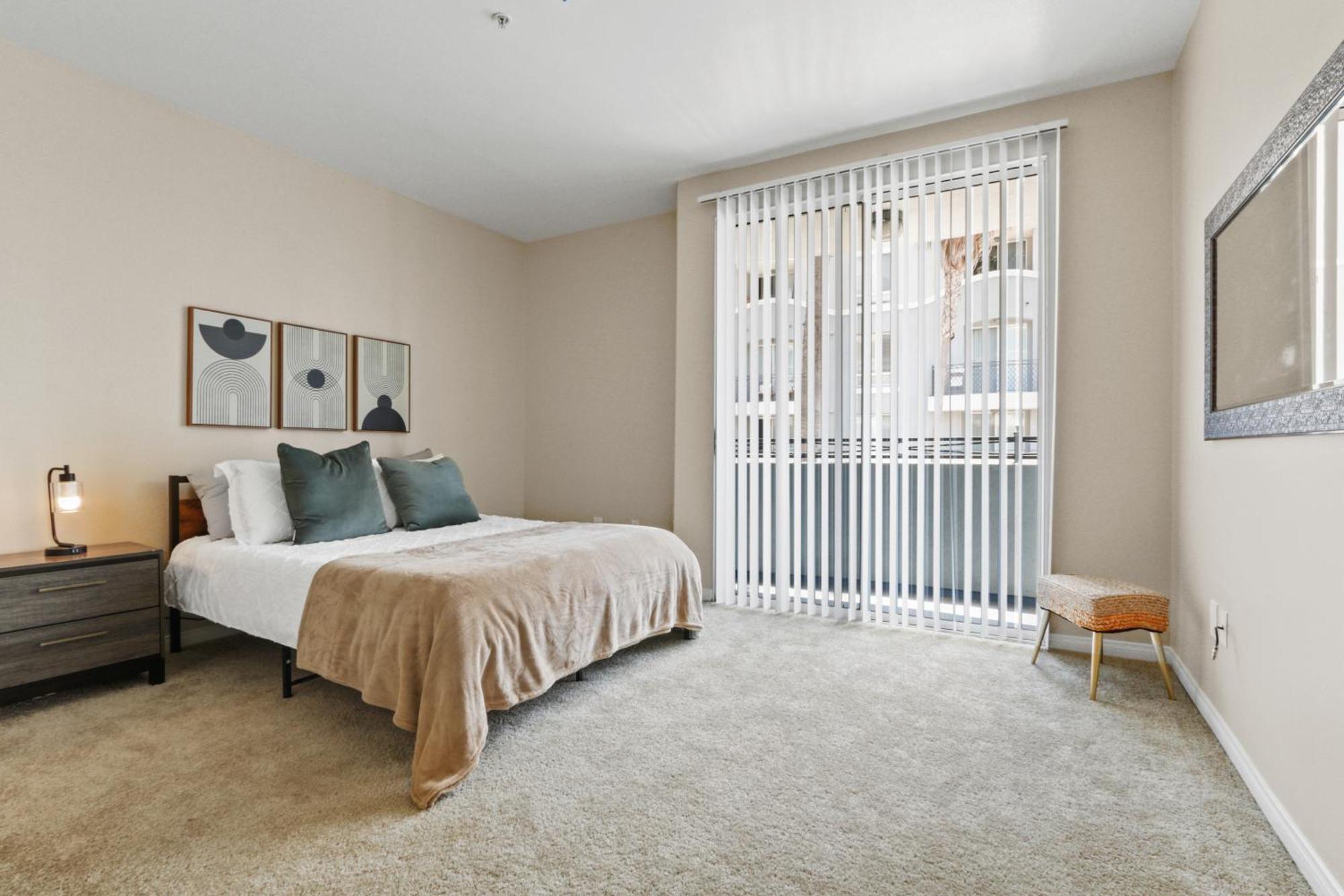Charming 3-bedroom 3 Bth Near Venice Beach! Appartement